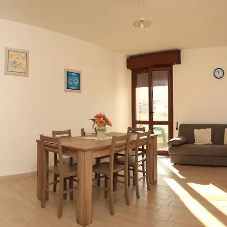 公寓 Anwesen Mit Balkon By Interhome *