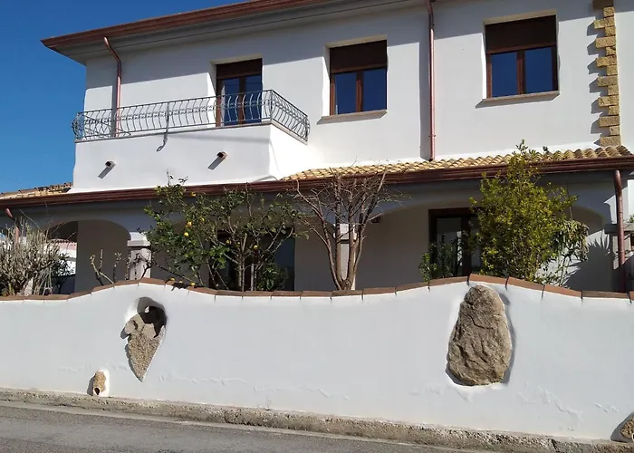 公寓 Anwesen Mit Balkon By Interhome Irgoli